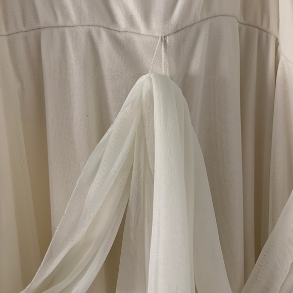 Bloome de jeune fille-white dress w/jewelled strap - Picture 3 of 8